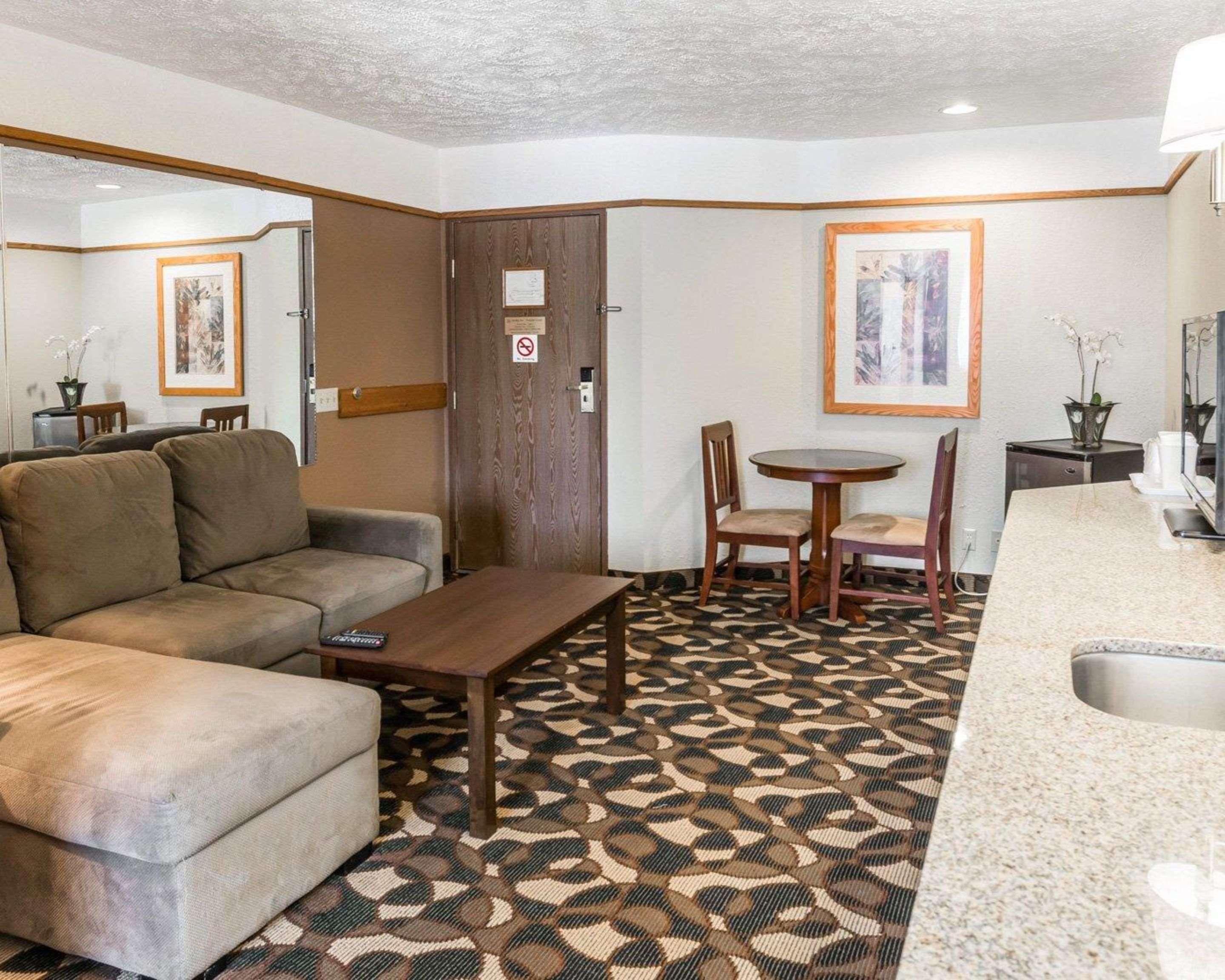 Quality Inn Paradise Creek Pullman Exterior photo